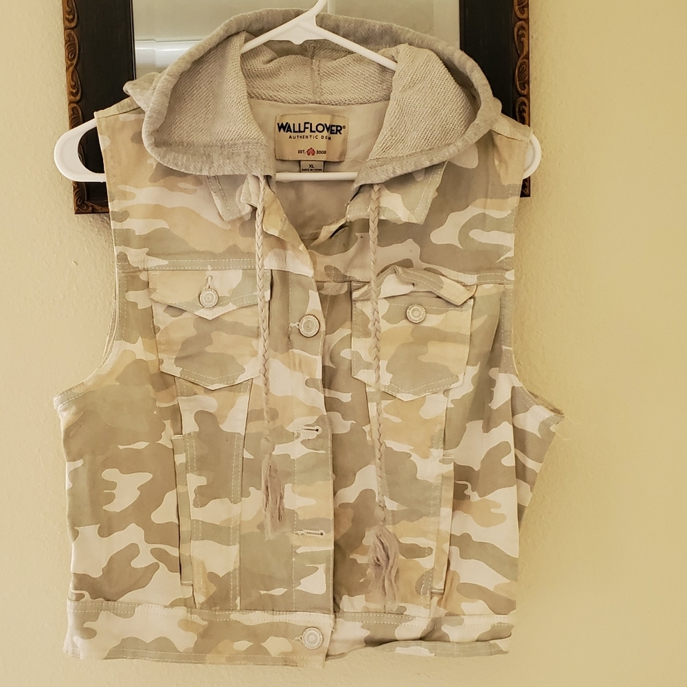 Hooded Jean Vest
